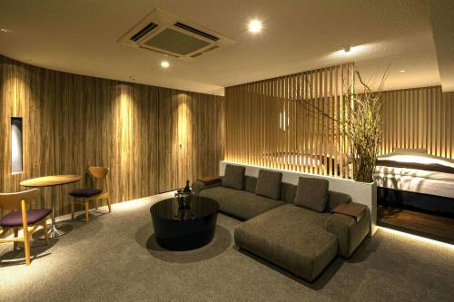 Higashishinsaibashi Hotel | Hotel THE Grandee Shinsaibashi Namba