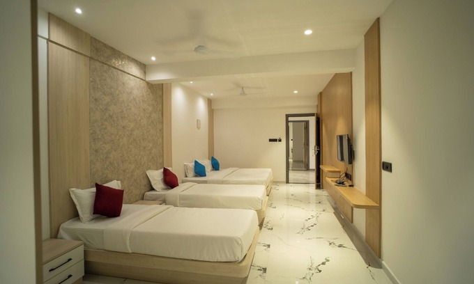 Adyar Apartamento | HOTEL THE MANSION-Deralakatte mangalore