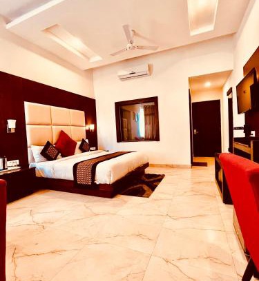 Dehradun Hotel | Hotel The Onix