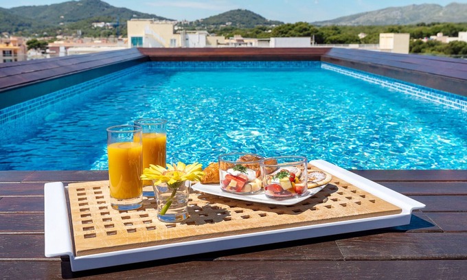 Es Pelats Hotel | Hotel The Place - Adults Only
