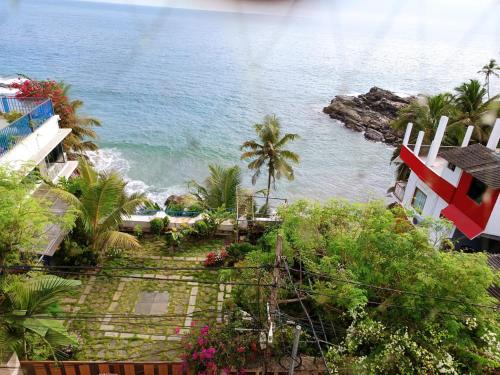 Neyyattinkara Hotel | Hotel Thiruvathira