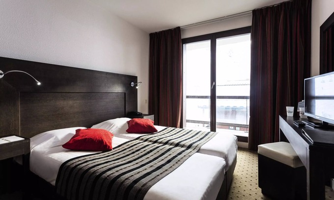 Val Claret Apartamento | Hotel Tignes Le Diva - Breakfast - Classic Room 2 Adults with balcony