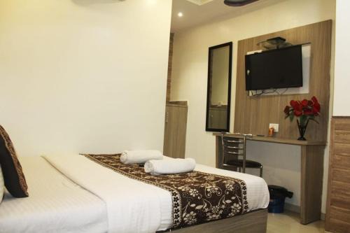 Santacruz Casa | Hotel Time Gold Near Domestics Airport