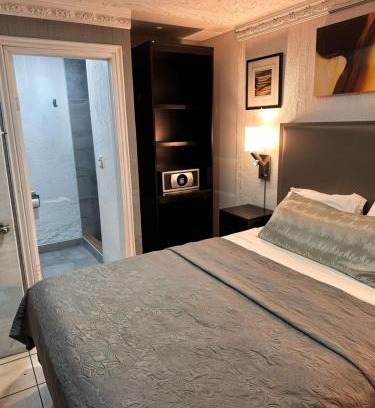 Avenida Revolución Hotel | Hotel TJ Plaza