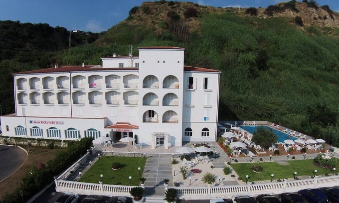 Marina di Fuscaldo Hotel | Hotel Total