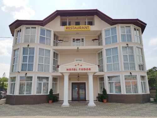 Drobeta-Turnu Severin Hotel | Hotel Tudor
