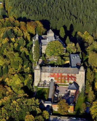 Attendorn Hotel | Hotel und Restaurant Burg Schnellenberg