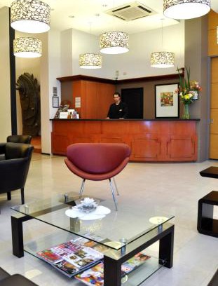 Microcentro Hotel | Hotel UTHGRA de las Luces