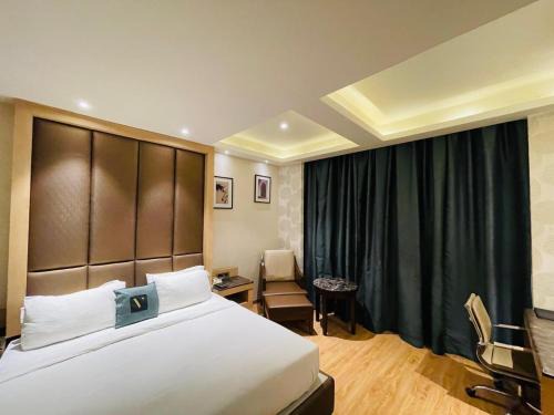 Mohangarh Hotel | Hotel V Hazratganj