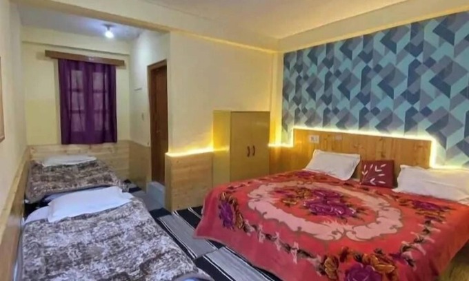 Vrindavan Hotel | Hotel ved