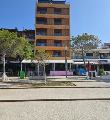 Himare Hotel | Hotel Veizi