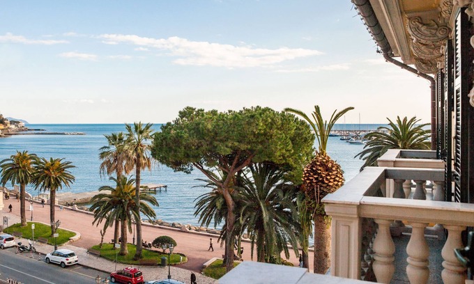 Rapallo Hotel | Hotel Vesuvio