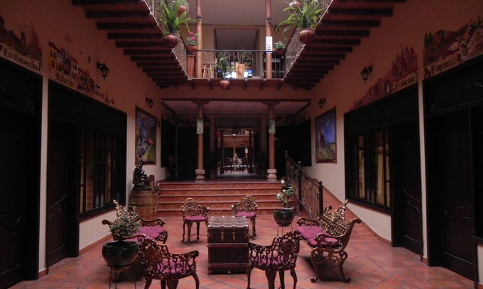 San Blas Hotel | Hotel Vieja Mansion