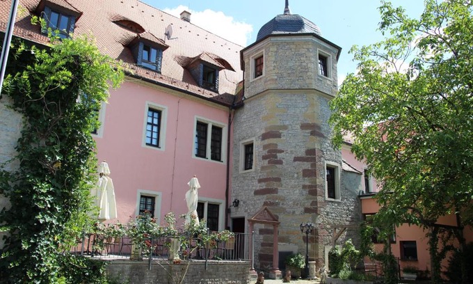 Volkach Hotel | Hotel Vier Jahreszeiten