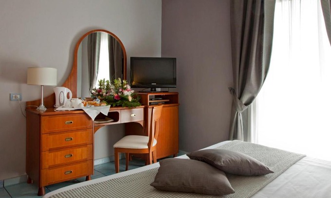Licola Hotel | Hotel Beauty Farm Villa Luisa