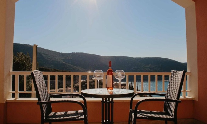 Neum Apartamento | Hotel Villa Matić / Dbl B&B with Sea View