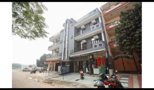 Vasundhara Hotel | Hotel Vintage Grand In