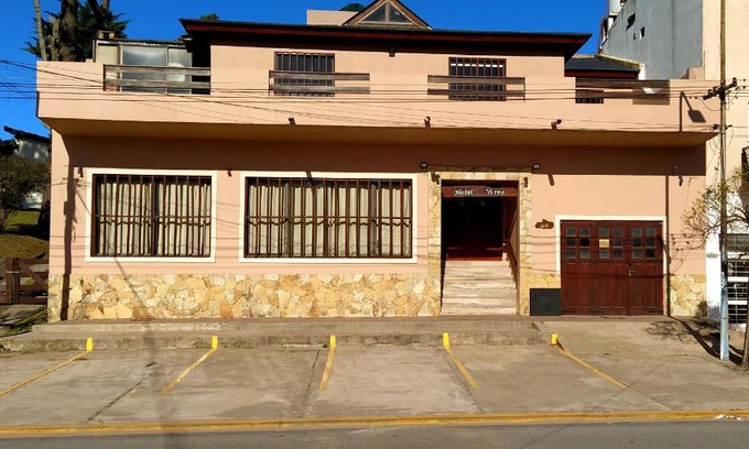 Villa Gesell Hotel | Hotel Vireo