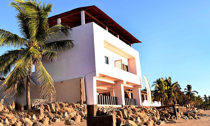 Barra de Potosí Hotel | Hotel Vista Guamilule