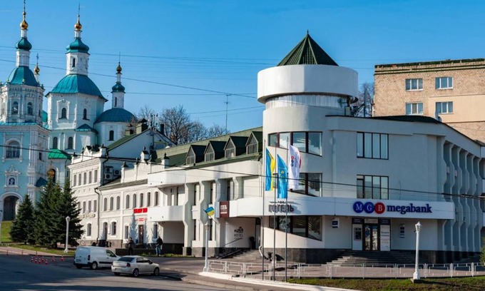 Zarichnyi District Hotel | Hotel Voskresensky
