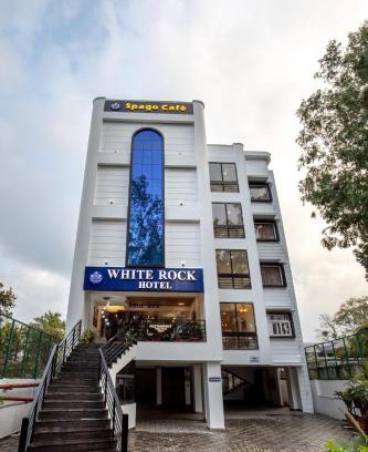 Bullawala Hotel | Hotel White Rock By The Solitaire Hospitality