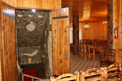 Khoni Hotel | HOTEL,Wine Cellar & Fitness - Khoni City