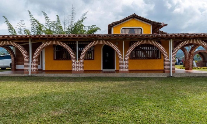 El Penol Hotel | HOTEL CON PISCINA EN GUATAPE
