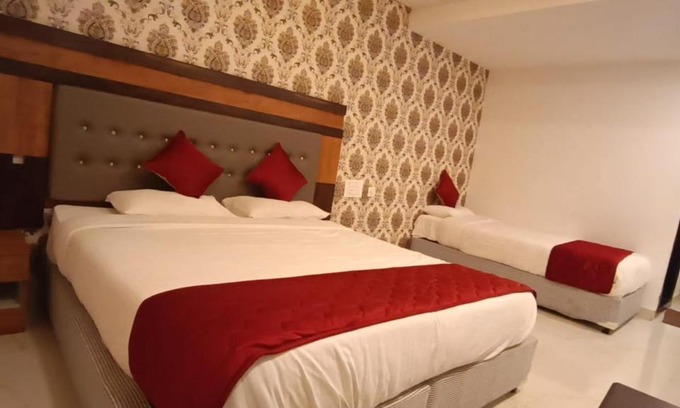 Tirupati Hotel | Hotel Woodside Prestige