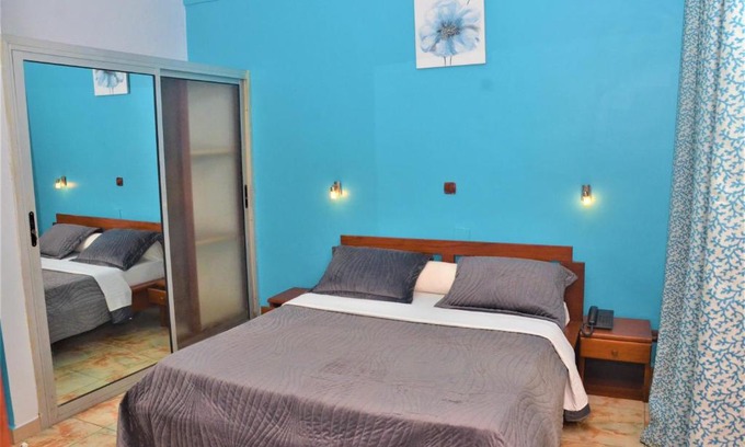 Douala Hotel | Hotel - Y