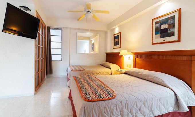 Centro de Cancún Hotel | Hotel y Suites Nader