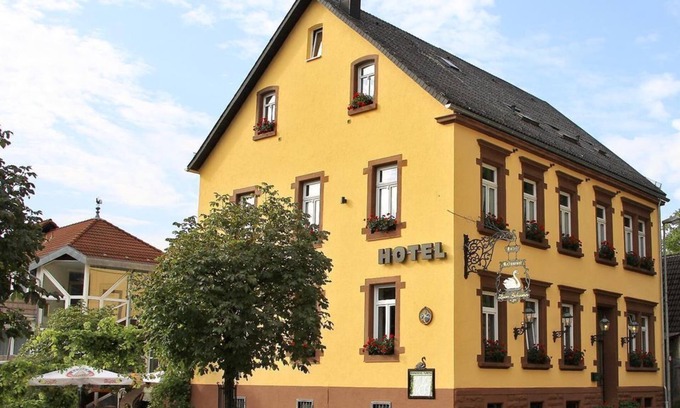 Waldfischbach-Burgalben Casa | Hotel Zum Schwan - apartment/apartment, shower, WC, 1 bedroom