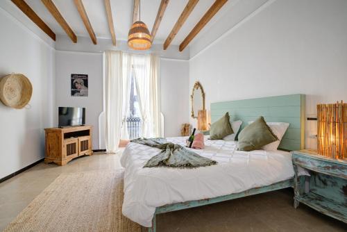 Petra Casa | Hotelet Can Oms Chopin by Rentallorca
