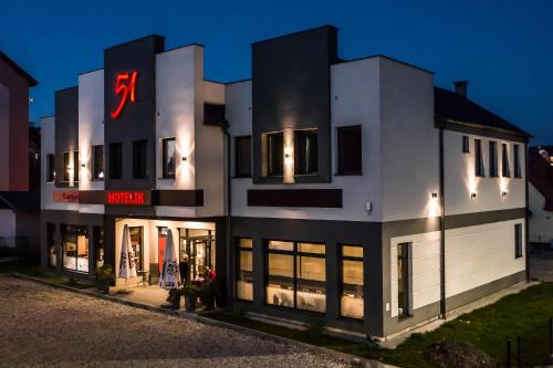 Paslek Cama Y Desayuno | Hotelik 51