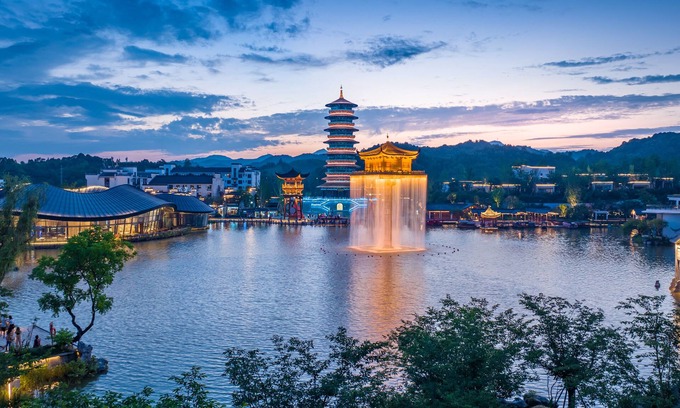 Xinzhou District Hotel | Hotels in Lady Island Resort