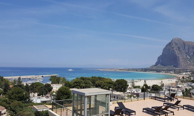 San Vito Lo Capo Hotel | HOTIDAY Room Collection - San Vito Lo Capo