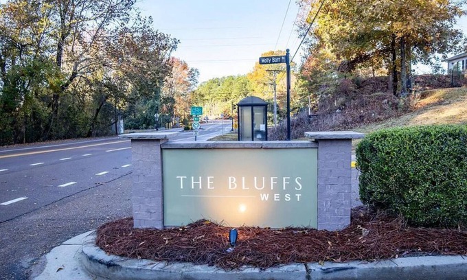 Oxford Condominio | Hotty Toddy Hideaway: 2-bedroom condo close to campus - NEW LISTING