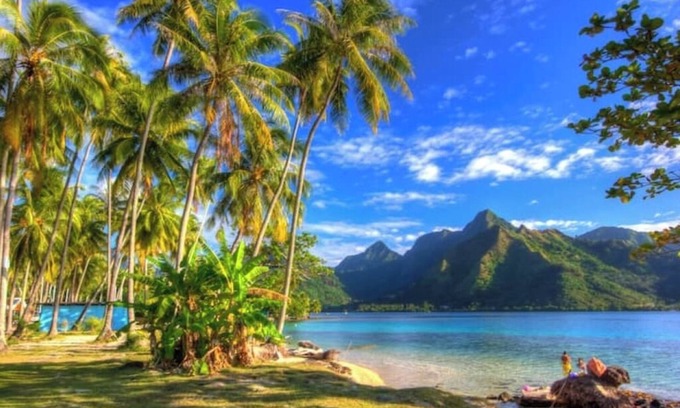 Pihaena Casa | HOTU LODGE – Between Turquoise Lagoon and Lush Nature