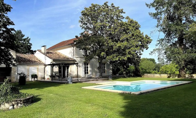 Port-Sainte-Foy-et-Ponchapt Casa | House on the Dordogne