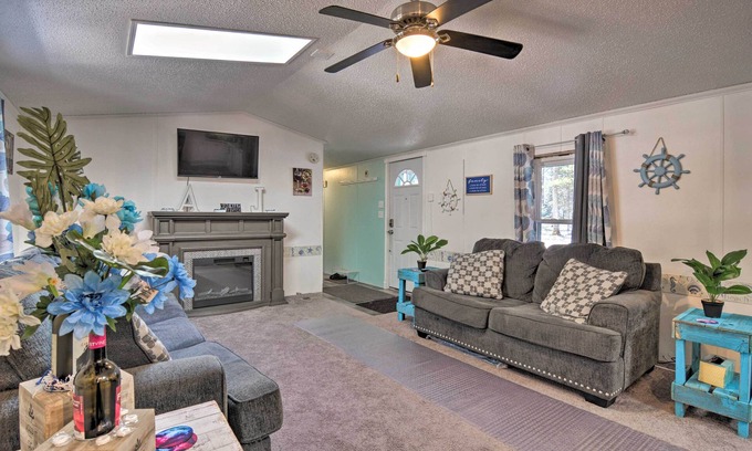 Prudenville Casa | Houghton Lake Area Home w/ Fire Pit & Yard!