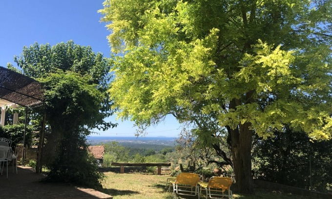 Guardistallo Apartamento | Haus Malerin mit Meerblick