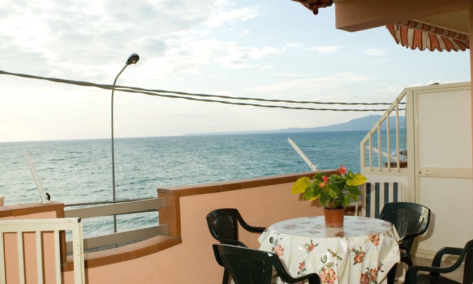Seccagrande Apartamento | Casa a 10 metros del mar