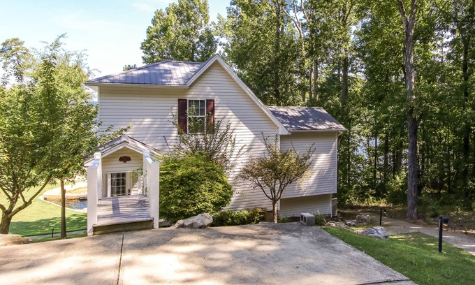 Leesburg Casa | House #10 Paradise Found (pet friendly) private pier