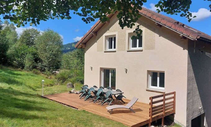 Cornimont Casa | Casa 10min LA BRESSE, 15 min pistas de esquí, WIFI, acceso para discapacitados