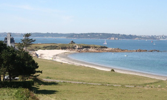 Plougasnou Casa | casa a 150 m del mar y la ruta costera GR34 en plougasnou