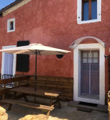 Castaignos-Souslens Apartamento | House 2 people