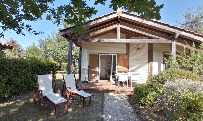 Parentis-en-Born Casa | House 4 persons, swimming pool, wifi - rental possible from Sunday to Sunday