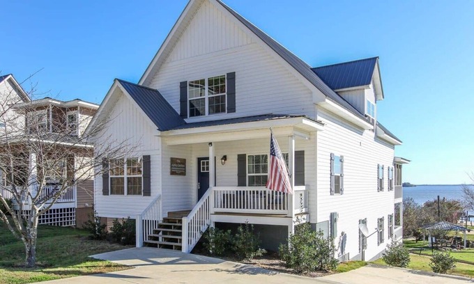 Leesburg Casa | House #46 Grits Carlton Lakefront (no pets)