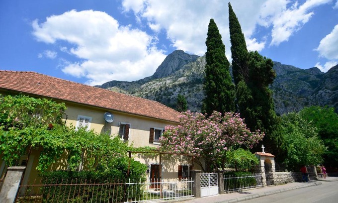Kotor Apartamento | House 561