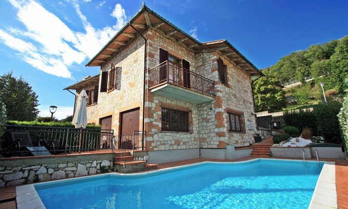 Radicondoli Casa | House 7 mins walk to center w/ private pool