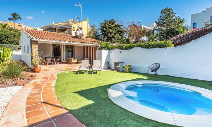 Urbanizacion Costabella Casa | Casa a 80 m de la playa, jardín, piscina, barbacoa y Wifi Ideal para familias
